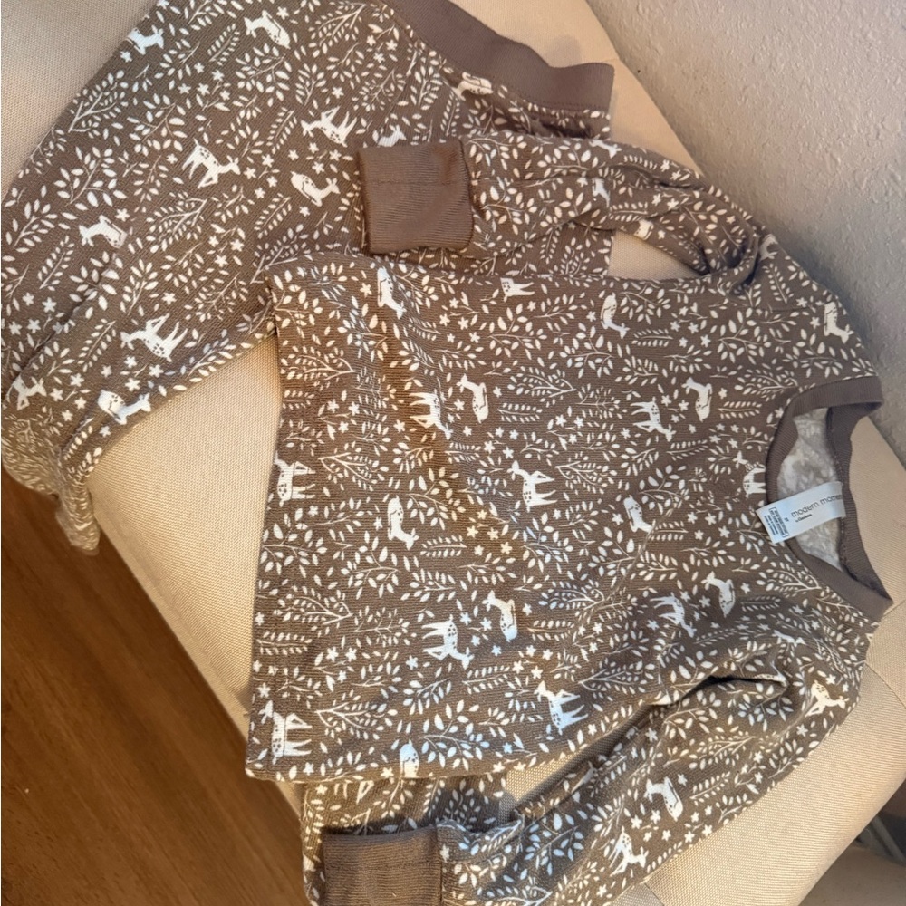 Girls 2 Piece Outfit. Kids Brown and White Matching Set
